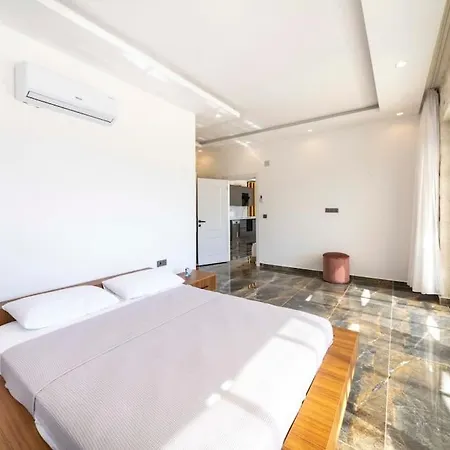 فيلة Antalya Ultra Luex